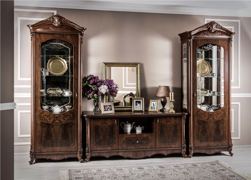 Эра ГОСТИНАЯ ИЛОНА КАРАВАДЖО